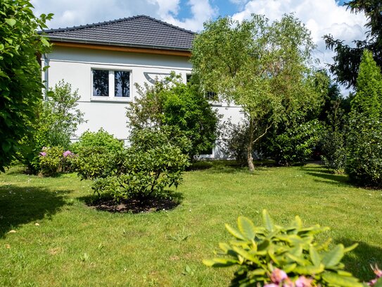 Gemütlicher Bungalow auf traumhaftem Grundstück