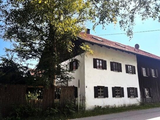 Charmantes ehemaliges Bauernhaus mit Tenne und kleinem Stall