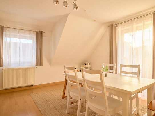 5-Zi-Wohnung in kleiner Einheit mit Balkon und Stellplatz auf der Suche nach einer neuen Familie!