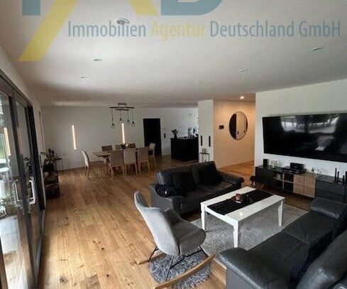 Moderne Neubau-Doppelhaushälfte mit Smart-Home, großem Garten und exklusiver Ausstattung in Top-Lage!