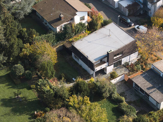 Sehr großes Einfamilienhaus in hervorragender Lage mit Garten