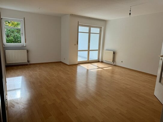 Schöne 2-Zimmer Wohnung mit Balkon zu vermieten