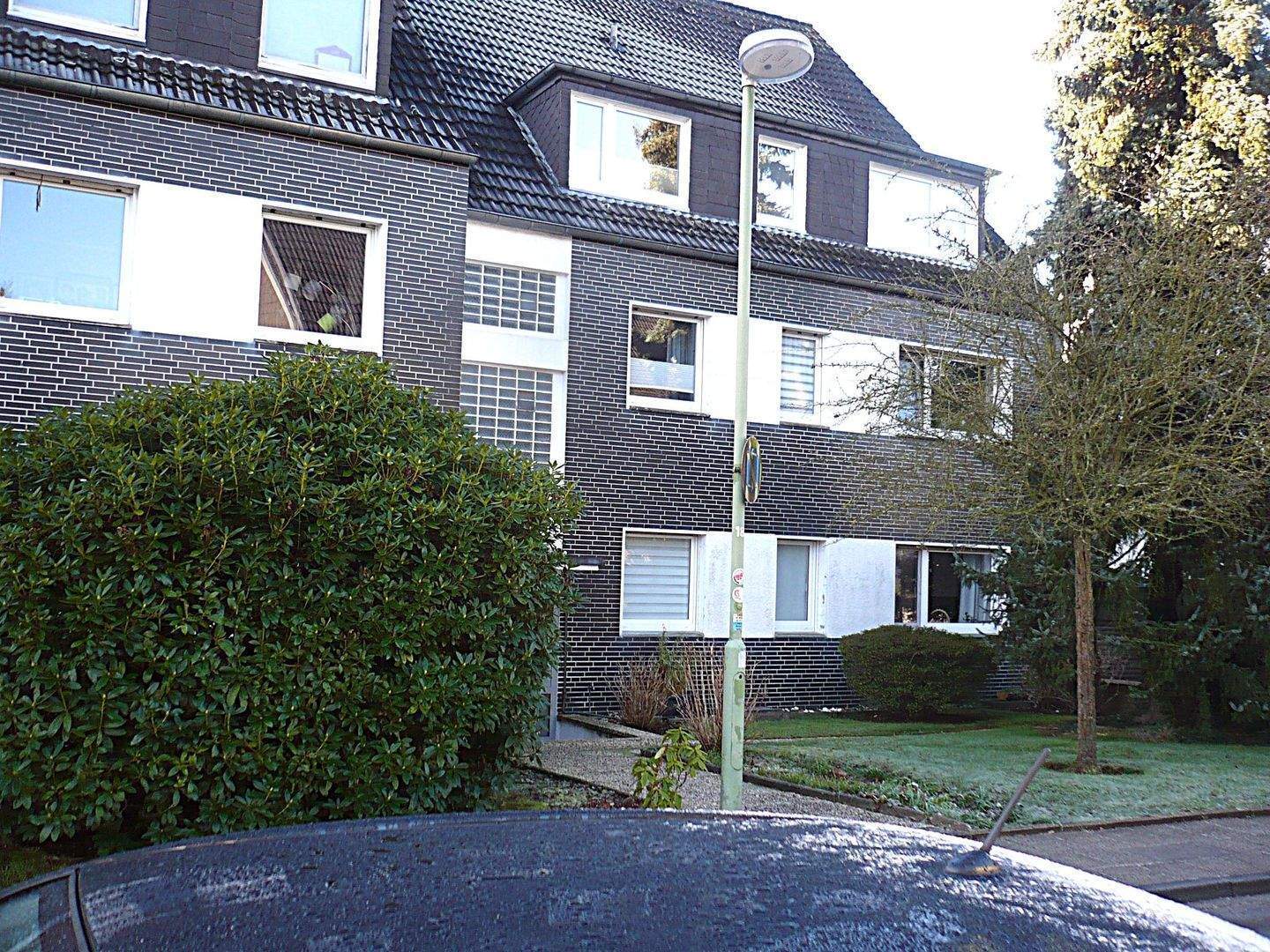 Siepental/Bergerh.: sonnige 3 R KDB, 87,5 m² WFL,G-WC, S/W-Loggia, Tiefgar.,