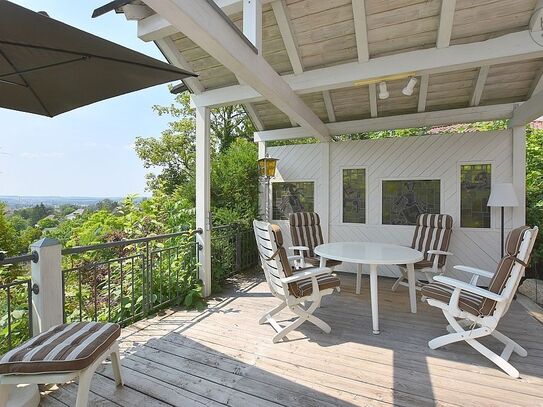 Wunderschöne 3,5-Zimmer Wohnung mit großer Terrasse in traumhafter Lage in Reutlingen