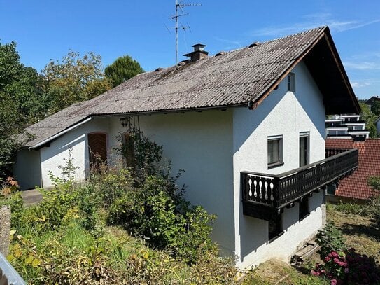 Deggendorf/Höhenlage: Stilvolles, älteres Wohnhaus mit herrlichem Ausblick - Nh. Klinikum!