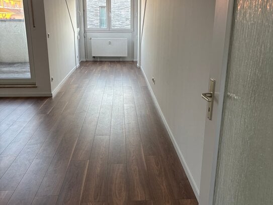 Neu renovierte 2 Zimmer Wohnung zu vermieten