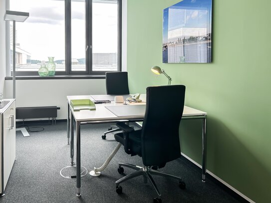 Privater Büroraum für 2 Personen in Regus FGS Campus