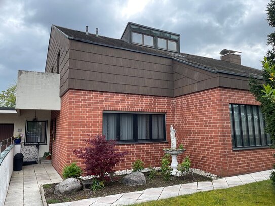 Ein Wohnhaus der Sonderklasse - hervorragende Architektur in guter und ruhiger Lage von Weiden!