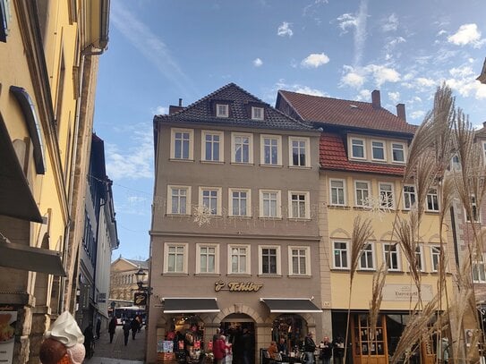 1A-Lage - Stadthaus mit fünf Wohnungen und zwei Gewerbeeinheiten