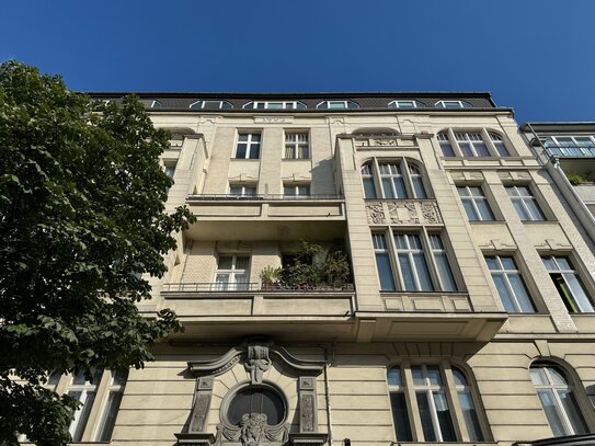 Herrschaftlicher Altbau im Herzen von Schöneberg - bezugsfrei