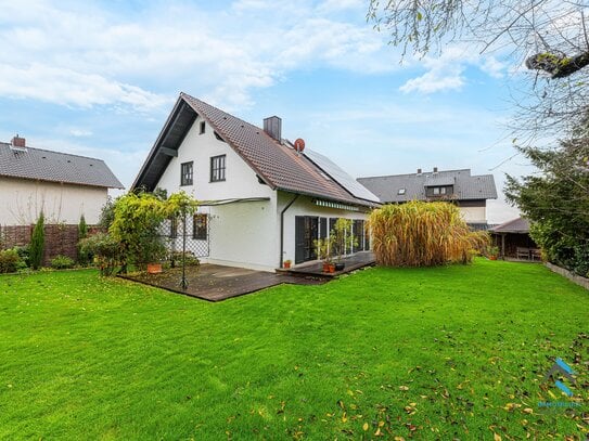 Idyllisches Einfamilienhaus in Südausrichtung mit herrlichen Garten in Leonberg