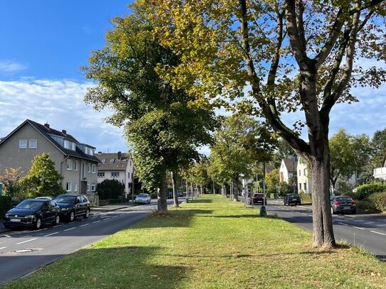 Bezugsfrei! Top-moderne 3-Zimmer-Wohnung 1.OG in bester Wohnlage-Ringstraße nur ca. 250 m zum Rhein