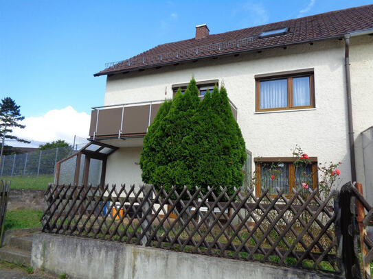 Wertheim- Bestenheid: gemütliches Reihenendhaus mit kleinem Grundstück und Garage