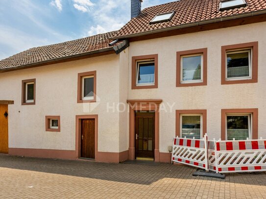 Idyllisches Bauernhaus in bester Ortslage mit Ausbaureserve