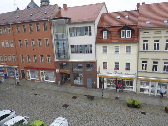 gemütliche Wohnung im liebevoll sanierten Altbau ab sofort zu beziehen