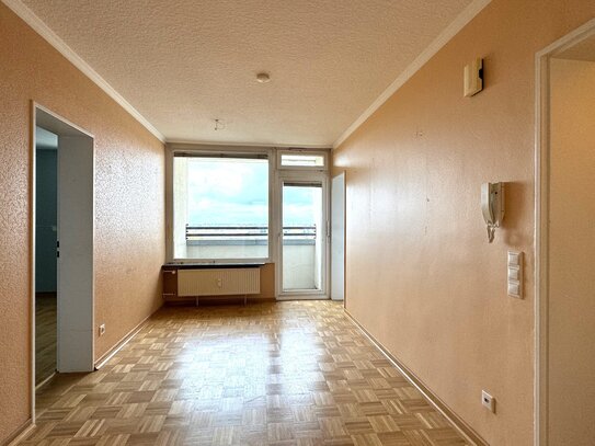 * WEITBLICK * 3,5 Zimmerwohnung * 2 Balkone * TG Stellplatz * Aufzug *