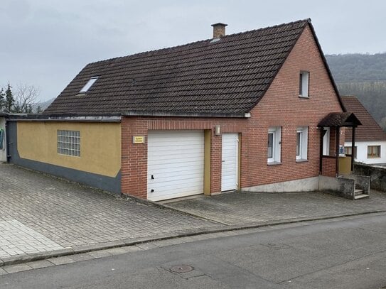 Gepflegtes Einfamilienhaus in ruhiger Seitenstraße