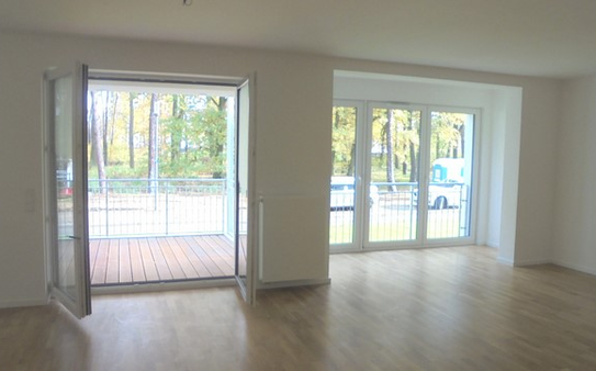 AB SOFORT FREI! 4 ZW-NB im 1.OG-mit Aufzug-in Großauheim-Lehrhöfer Park mit 10 m² Balkon!