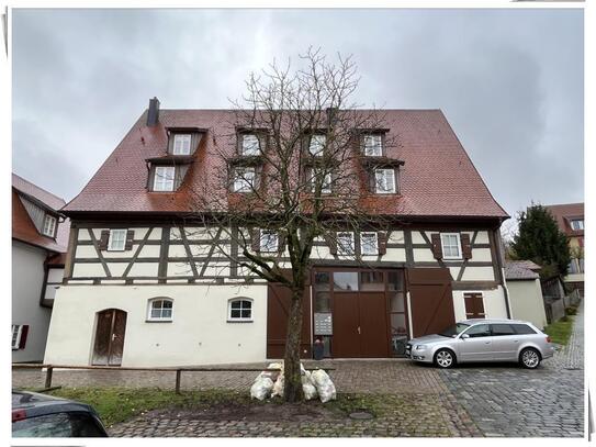 Gemütliche 2-Zimmer-Wohnung mit Einbauküche in der Altstadt von Dinkelsbühl