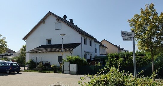 ! Schicke Doppelhaushälfte mit VIEL Extras in sehr guter Wohnlage von Babenhausen - Hergershausen