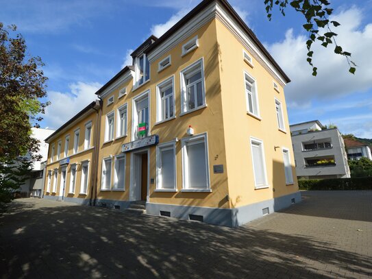 Wohn- und Geschäftshaus in Grenzach beim Bahnhof