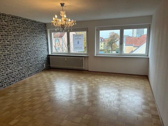 Gut geschnittene 2 Zimmer Wohnung