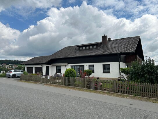 Einfamilienhaus mit ELW in Cham (Windischbergerdorf)