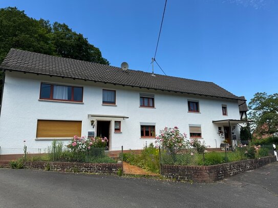 EITORF 1-2 Fam.Haus mit Nebengebäuden + Waldstück, ca. 2.083 m² Grst., ca. 250 m² WNfl, teilw. verm.