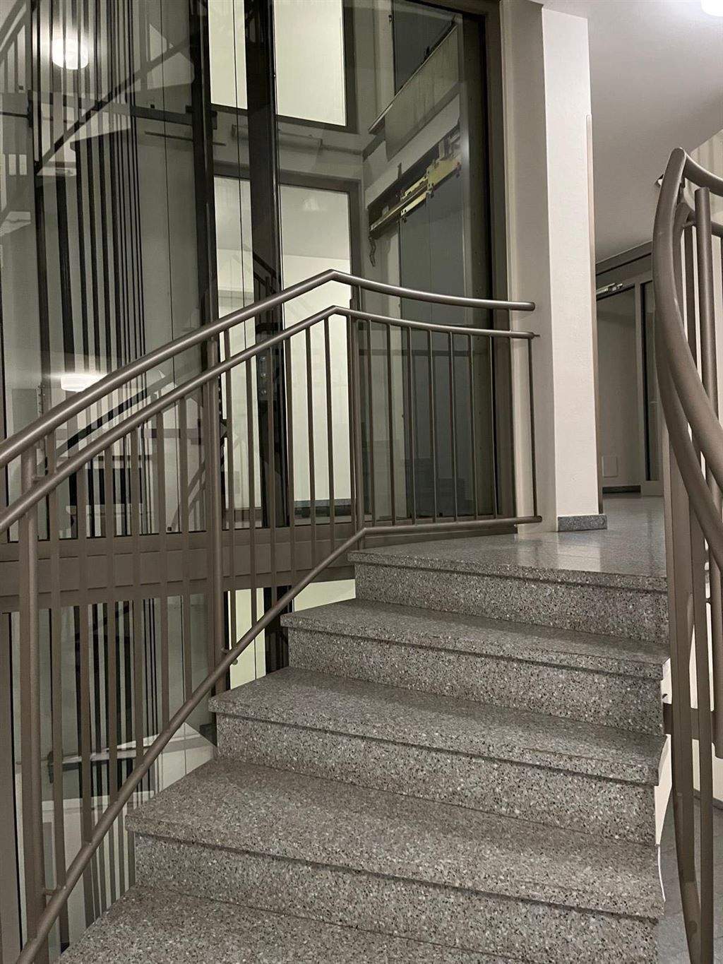 Immobilien-Richter: Etagenwohnung in exklusiver Lage mit Balkon