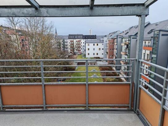 +++ Wunderschöne 4-Zimmer-Wohnung mit überdachtem Balkon +++