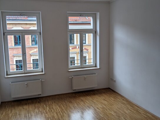 2-Zimmer Altbauwohnung mit Balkon