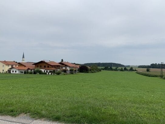 I. I. TEAM: Baugrundstück in einem Neubaugebiet, Kinder willkommen, in ruhiger, ländlicher Lage!