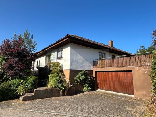 Viel Potenzial - Bungalow mit Garage und großzügigem Garten in ruhiger Lage von Bräunlingen!