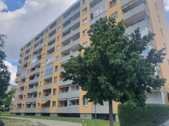 Top 1-Zi-Appartement mit Balkon und Einbauküche in Markt Schwaben