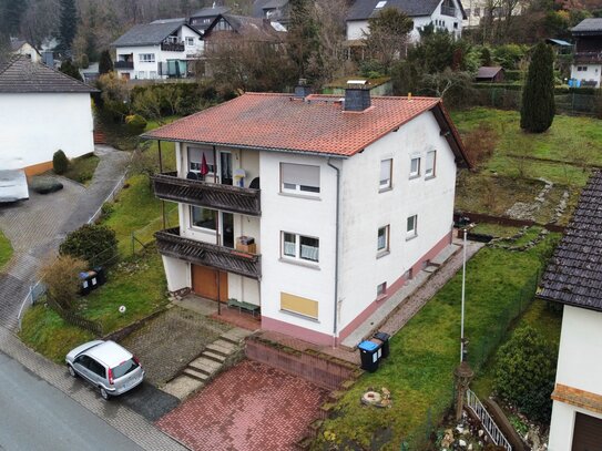 Zweifamilienhaus als Mehrgenerationenhaus oder Kapitalanlage mit großem Garten