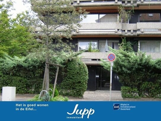 **RESERVIERT**Eigentumswohnung in Düsseltal, 2 Zimmer mit zwei Balkonen, Kellerraum und Garage, Düsseldorf