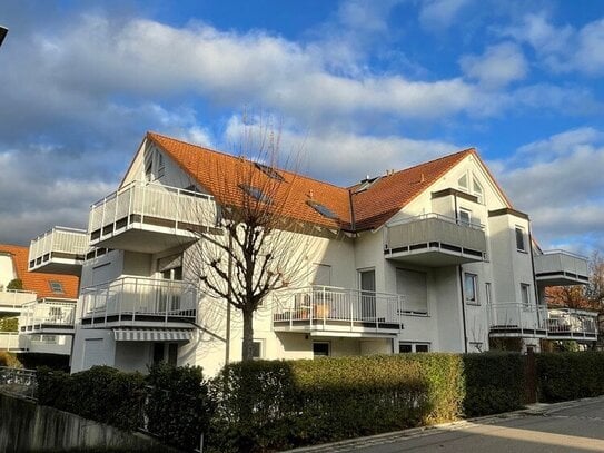 Wohnen in toller Aussichtslage - 3,5 Zi.-DG Maisonette Wohnung mit schöner Dachterrasse