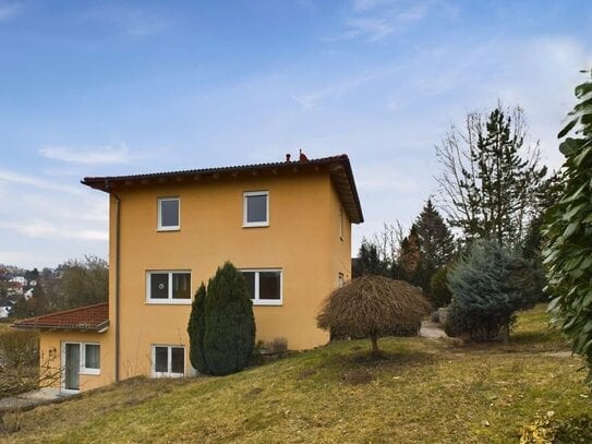 Wohnhaus im Toskana-Stil mit ELW und Doppelgarage im Stadtbusbereich