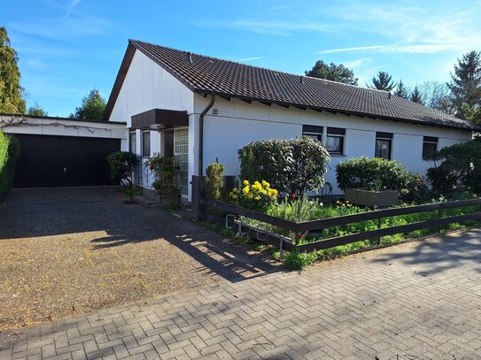 Kanzlerviertel - Bungalow mit Einliegerwohnung und großem Grundstück