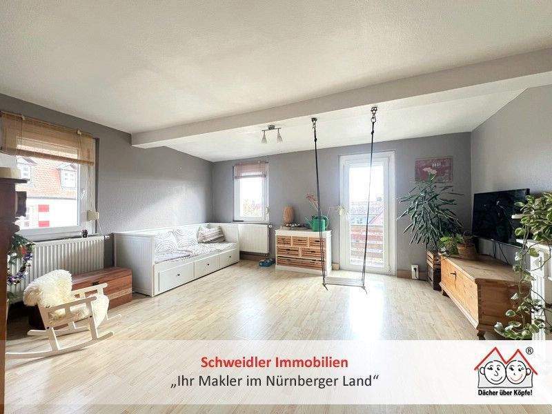                                                               Viel Platz f&uuml;r Zwei: Sonniger Altbau-Charme mit Balkon und EBK in R&uuml;ckersdorf                                                       in Rückersdorf (Nürnberger Land)