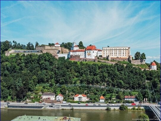 Luxuriöse Dachgeschoss-Maisonette-Wohnung bester Burg-Panoramablick "Veste Oberhaus" im Herzen der Passauer Altstadt