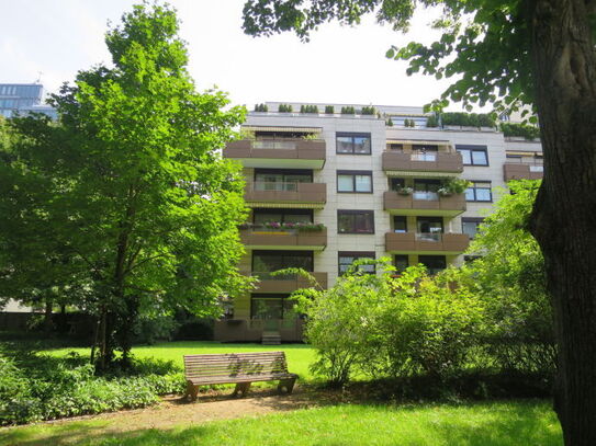 Modernisierte 4-Zimmer Wohnung im Grünen in bester Wohnlage - Westend-Süd