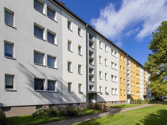 FREUDE AM WOHNEN! DREI Zimmer mit BALKON