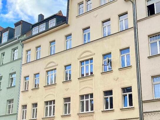 LEIPZIG-NEUSCHÖNEFELD * PROVISIONSFREI * 3-ZIMMER WOHNUNG mit BALKON * SANIERTER ALTBAU * VERMIETET * ZENTRAL GELEGEN