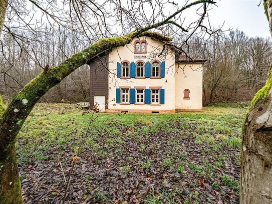 Historischer "Grubenbahnhof" inmitten grüner Idylle