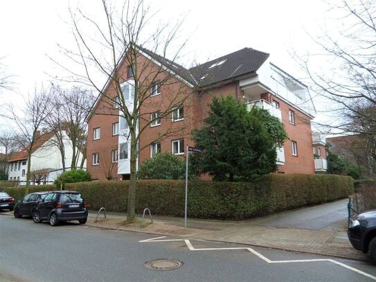 Helle und gut geschnittene 1 Zimmerwohnung mit Balkon in Lokstedt