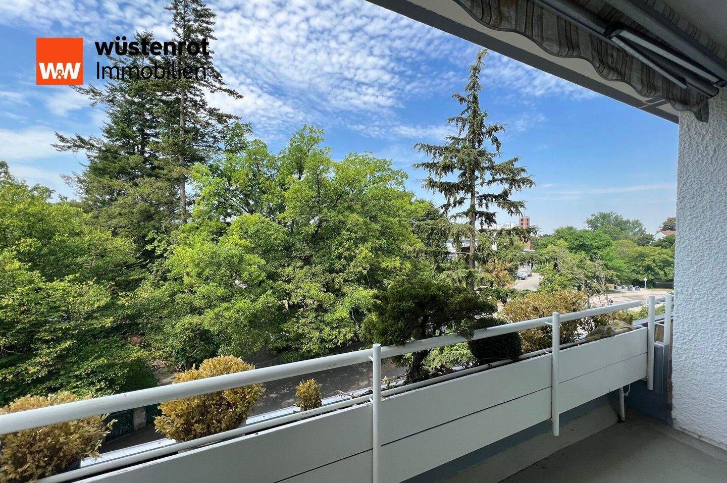 Immobilie in Haar - Sonnige, großzügige 2,5-Zimmer-Wohnung mit Blick ins Grüne - Bild 0