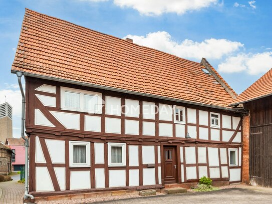 Sanierungsbedürftiges, denkmalgeschütztes Bauernhaus in idyllischer Lage von Hünfeld