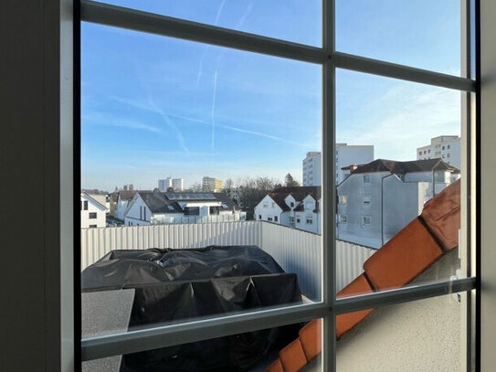 "Urbanes Wohnen in Heusenstamm: Maisonette-Perle im Loft-Stil"