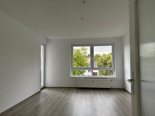 Neu renoviert und ruhig gelegene 3-Zimmer Bad Balkon Wohnung in Lohfelden